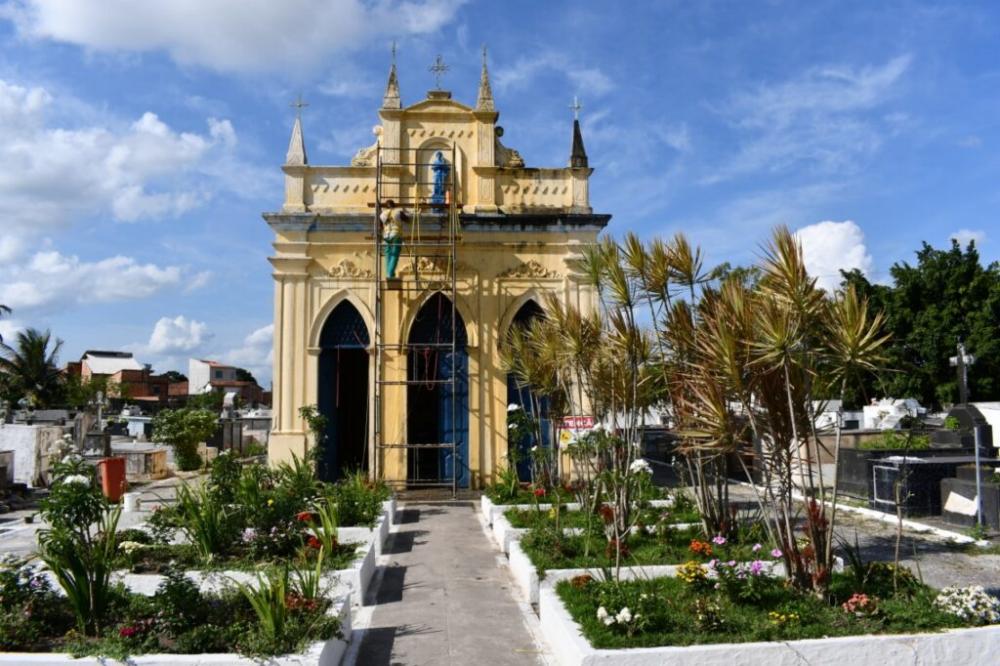 Patrimônio histórico-cultural de Alagoinhas, a capela do Cemitério Jardim da Saudade passa por reforma