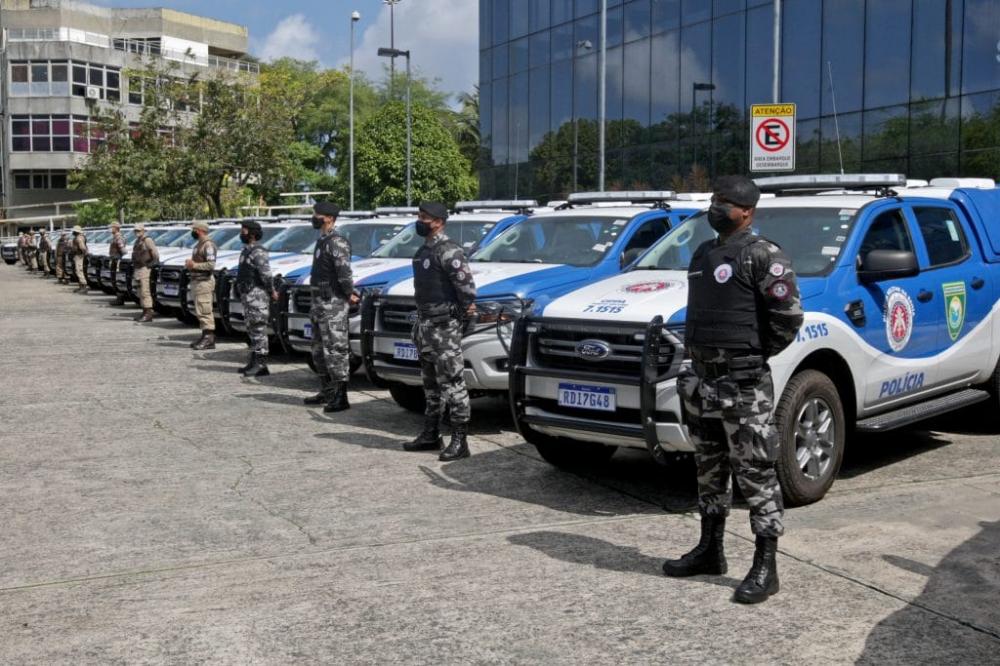 Catu recebe duas novas viaturas para a Polícia Militar do Governo do Estado