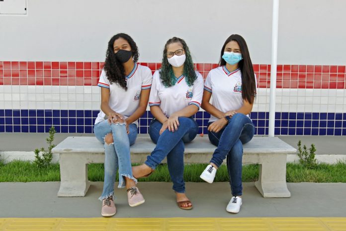 Estado publica aviso de licitação para a aquisição de absorventes descartáveis do programa Dignidade Menstrual