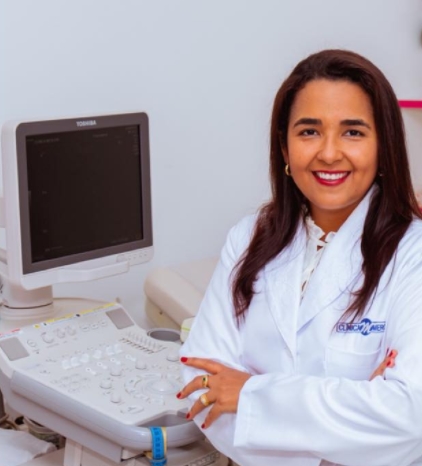 Ex-prefeita de Cardeal da Silva Dra. Mariane Mercuri toma terceira dose da vacina contra Covid-19 e parabeniza o SUS