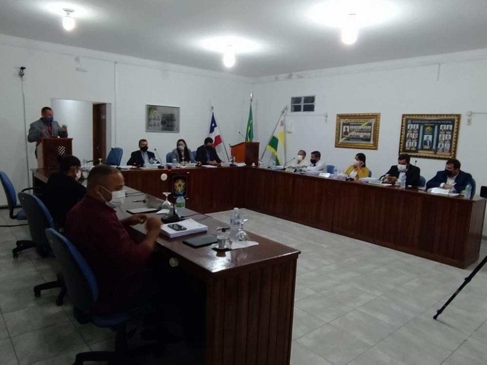 Vitória da população: Câmara de Esplanada não votará mais projeto de taxa de iluminação pública pedida pelo Prefeito Nandinho da Serraria