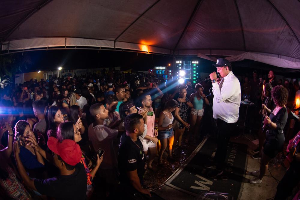 Decreto aumenta para 5 mil limite máximo de pessoas em eventos na Bahia