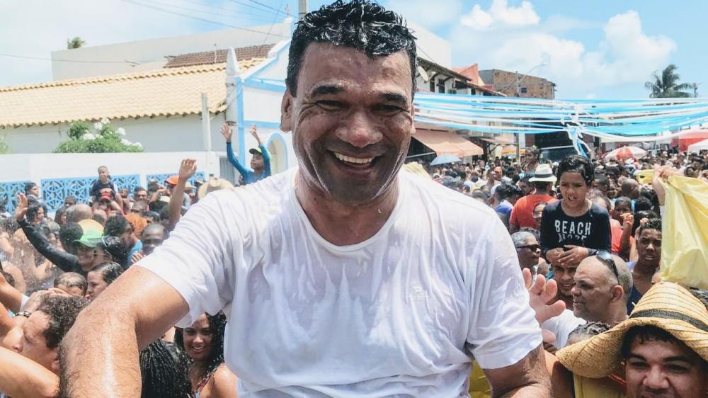 Ex-prefeito de Entre Rios é punido com multa e representação ao MPE