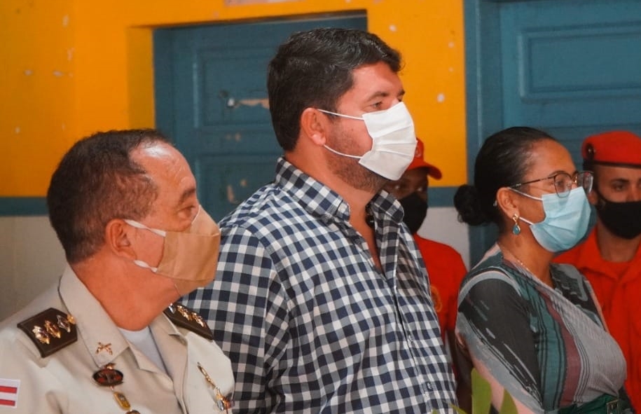  Prefeitura de Entre Rios e Polícia Militar realizam cerimônia para os formandos do PROERD