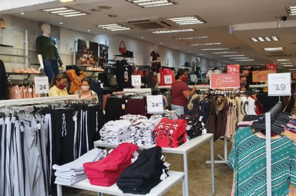 Lojas do Centro de Aracaju abrem neste domingo para compras de Natal