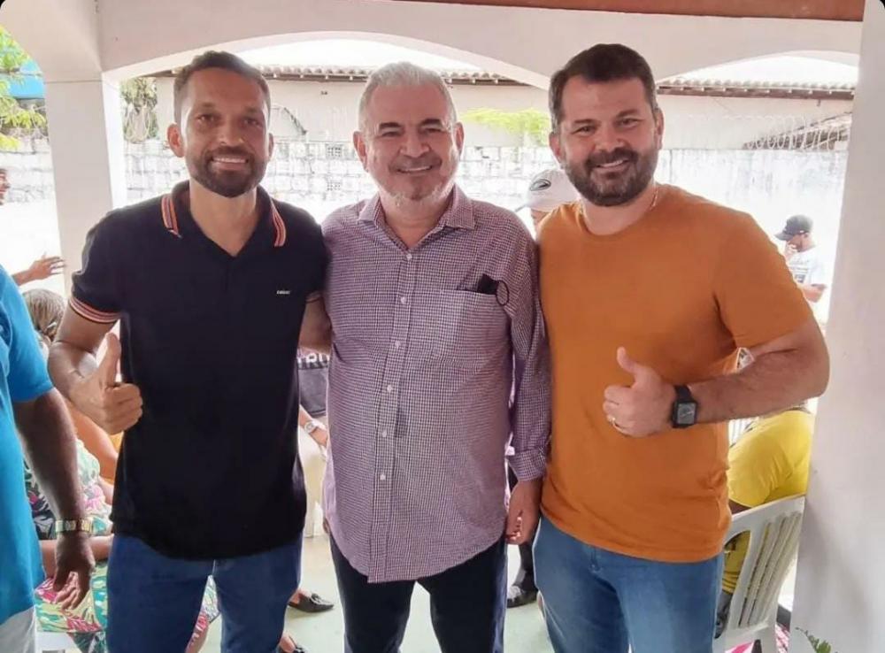 Senador Angêlo Coronel e Angêlo Filho visitam Cardeal da Silva