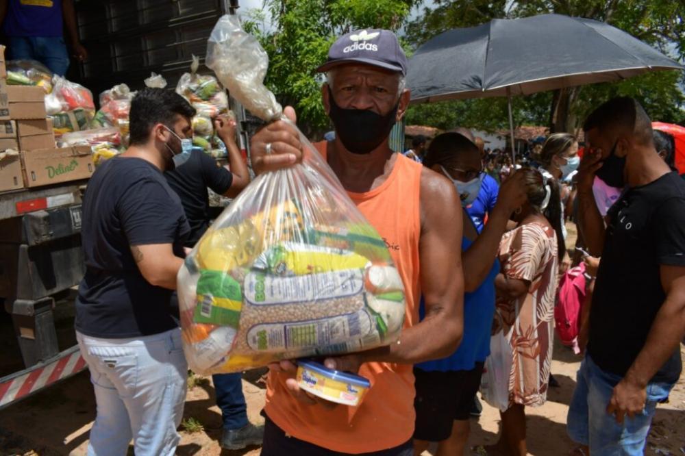 960 cestas básicas são entregues pela Prefeitura de Alagoinhas nesta terça-feira (28)