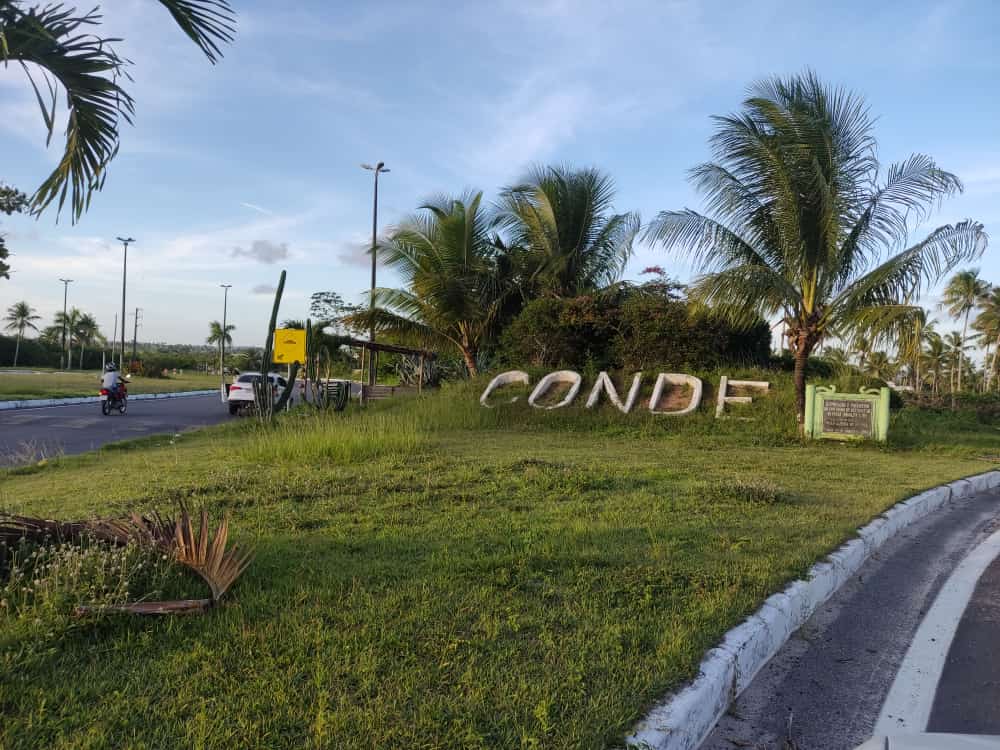 Réveillon do abandono: Fotos mostram descuido com estradas e entrada do Sítio do Conde