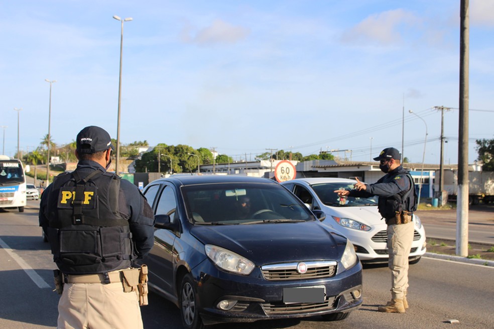 PRF registra sete acidentes com oito feridos durante Operação Ano Novo em Sergipe