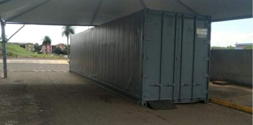 Governo da Bahia aluga contêiner para armazenar cadáveres na Arena Fonte Nova