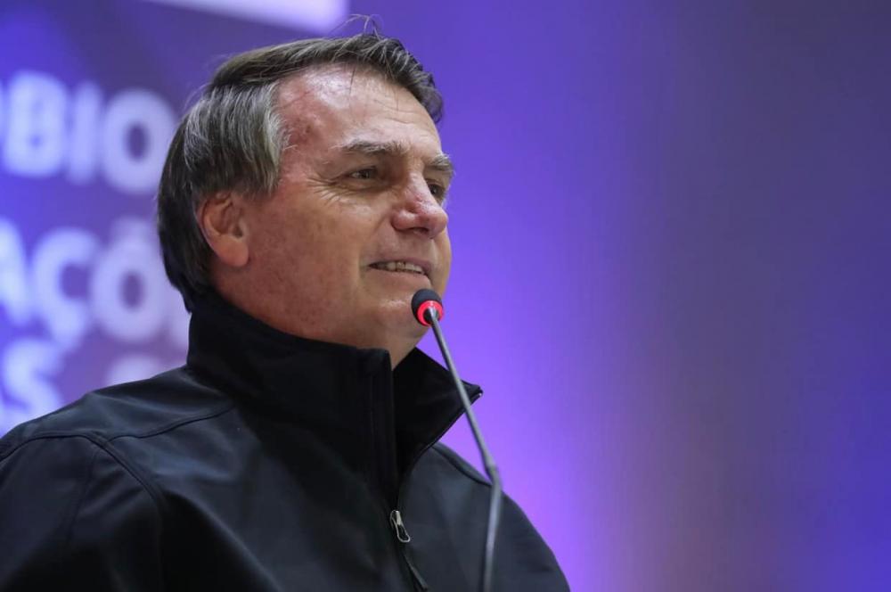 Datafolha: maioria acha que Bolsonaro atrapalha vacinação de crianças