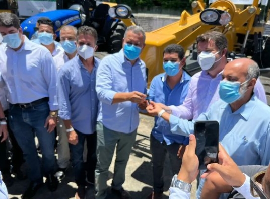 Representando Entre Rios e o Território Júnior Argôlo tem reunião com Governador Rui Costa em Salvador