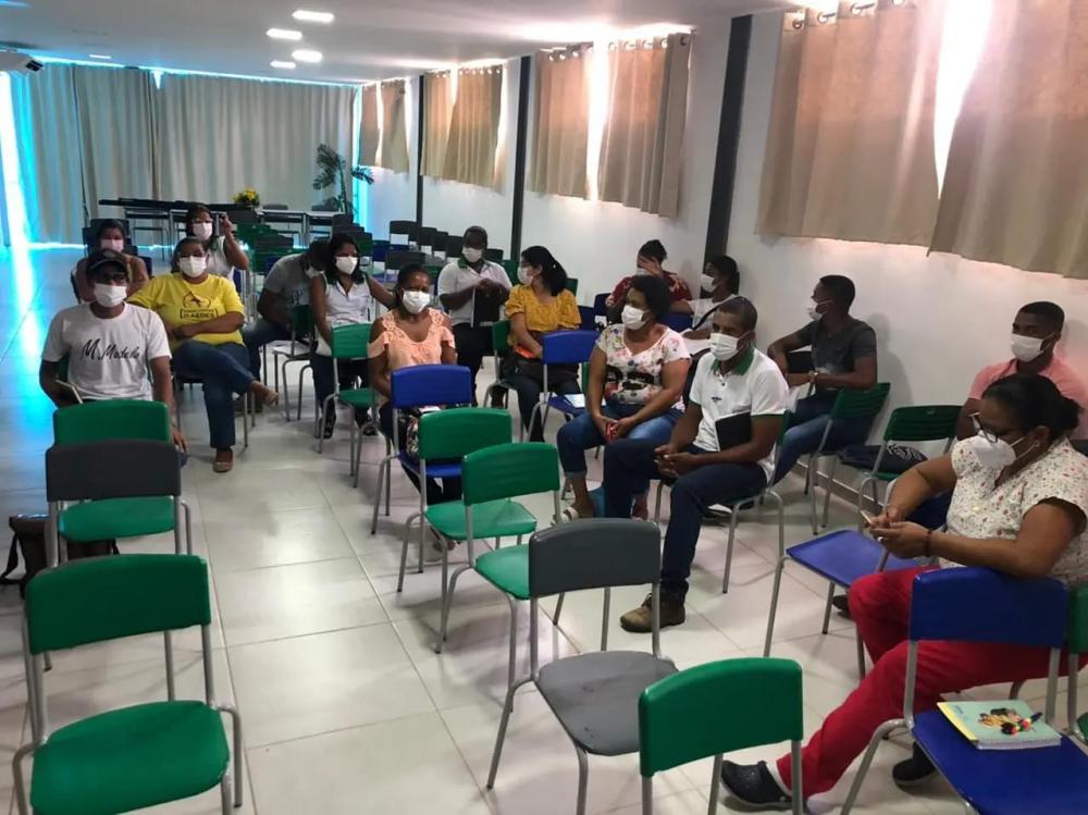Profissionais de saúde de Pedrão recebem treinamento para aplicar vacina contra Covid-19 em crianças entre 11 a 05 anos