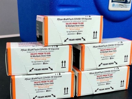 Dias d'Ávila recebe 500 doses da vacina da Pfizer-BioNTech para imunização de crianças de 5 a 11 anos