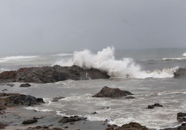 Marinha emite alerta para mau tempo no litoral baiano nos próximos dias