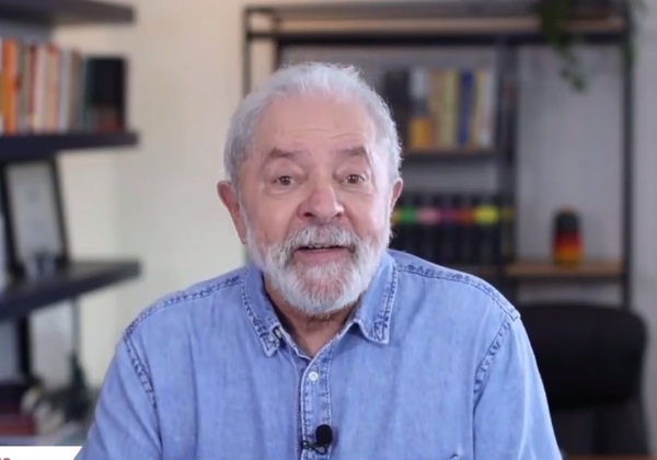 Lula: ‘Se não quiser votar em mim, não tem problema, mas não pode deixar Bolsonaro’