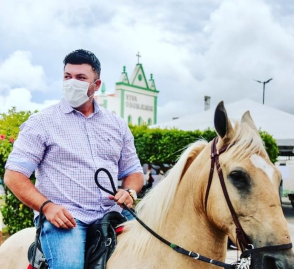 Prefeito Leandro declarou ter quase 3 milhões em 2020 e João Gaia mais de 1 milhão em Crisópolis