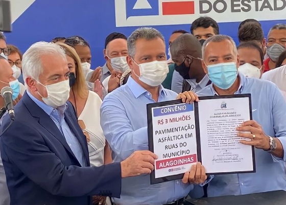 Governador Rui Costa assina ordem de serviço para pavimentação de ruas em Alagoinhas e Aporá