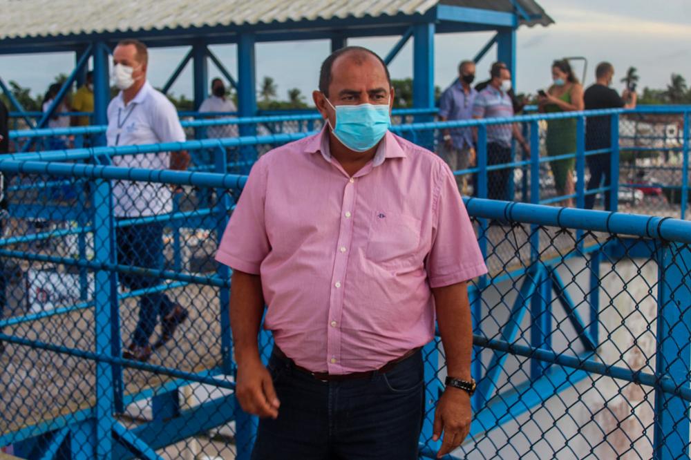 Nandinho da Serraria suspende atividades da Prefeitura por 72h e esplanadense dispara ''Suspende as atividades mas o servidores estão fazendo farra, adianta em alguma coisa?''; Entenda