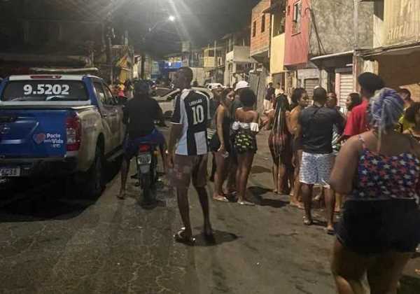 PM encerra festa paredão no bairro de Portão e é alvo de tiros