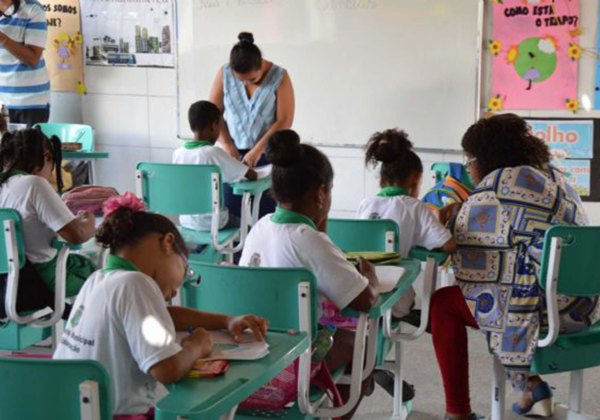 CNM: aulas presenciais ainda não retornaram em 73% das cidades brasileiras