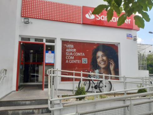 Alagoinhas: Santander é fechado por conta de alta incidência de COVID-19 entre funcionários; 2ª agência na cidade que é fechada em dois dias pelo mesmo motivo