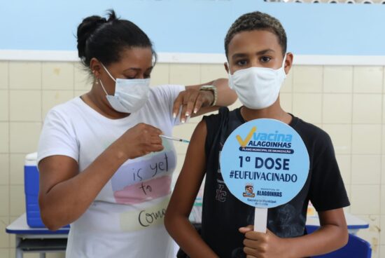 Segunda-feira (07) tem vacinação com a primeira dose para pessoas com 12 anos ou mais em Alagoinhas