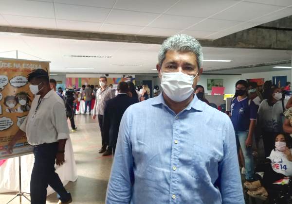 ‘A escola é um lugar seguro’, diz secretário de Educação sobre retorno às aulas presenciais