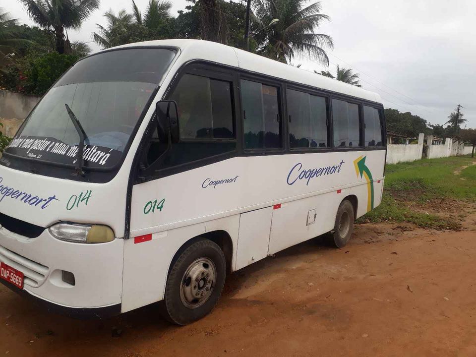 Prefeito Agamenon Coelho gastará mais de 3 milhões com locação de ônibus; Entenda