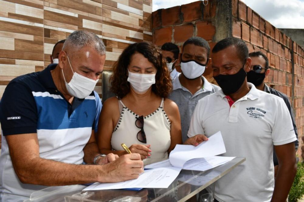 Moradores da Flamboyant, na Rua do Catu, serão beneficiados com obras de drenagem e pavimentação em Alagoinhas