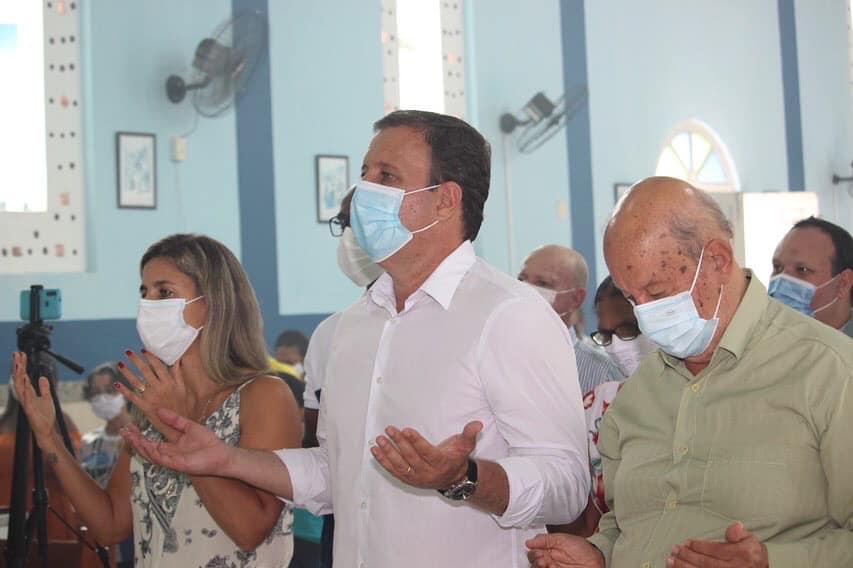 Prefeito de Conde Dudu Vieira fecha contrato de mais de 400 mil reais para compra de móveis em ''Juazeiro''; Entenda