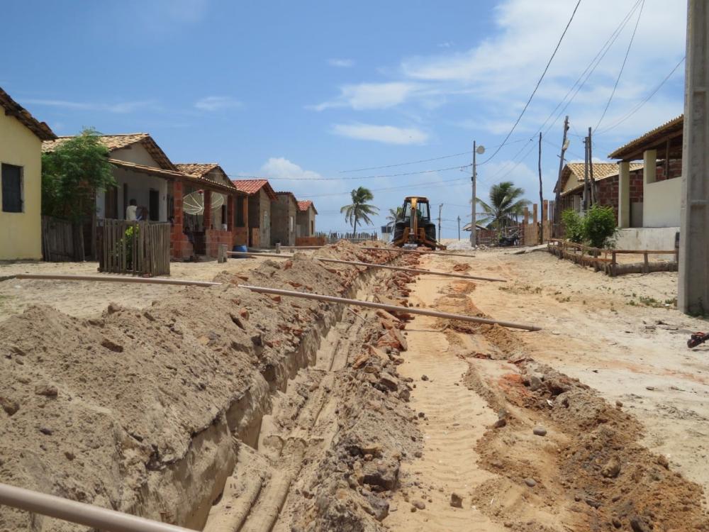 Embasa e Prefeitura realizam extensão de rede de água em Poças no Conde