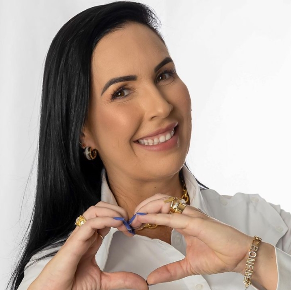 Pré-candidata a Deputada Estadual Ludmilla Fiscina ultrapassa 10 mil seguidores no Instagram