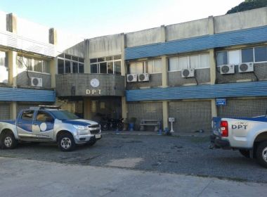 Criança de 2 anos morre afogada em piscina em Feira de Santana