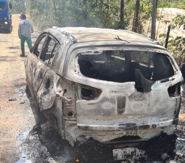Corpo e carro são encontrados carbonizados em estrada que dá acesso ao Povoado do Catuzinho