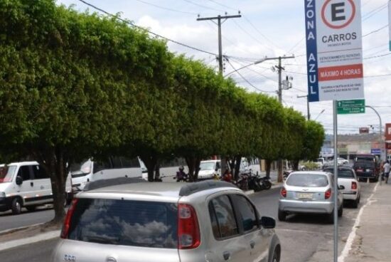 Cobrança fracionada da Zona Azul começa nesta segunda-feira (15)