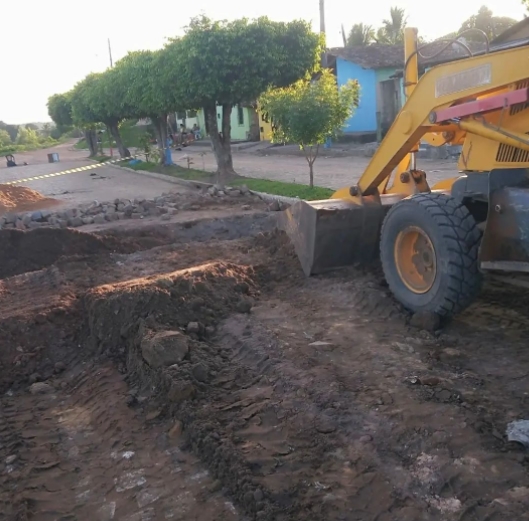 Prefeitura de Entre Rios inicia nova obra na zona rural de Sítio do Meio