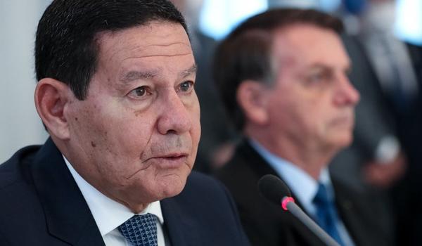 Mourão critica Governo Federal por não incentivar o uso das máscaras