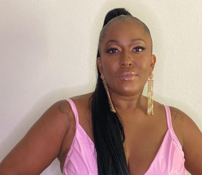 Tia Má sofre racismo após ser perseguida por segurança no mercado Gbarbosa; entenda