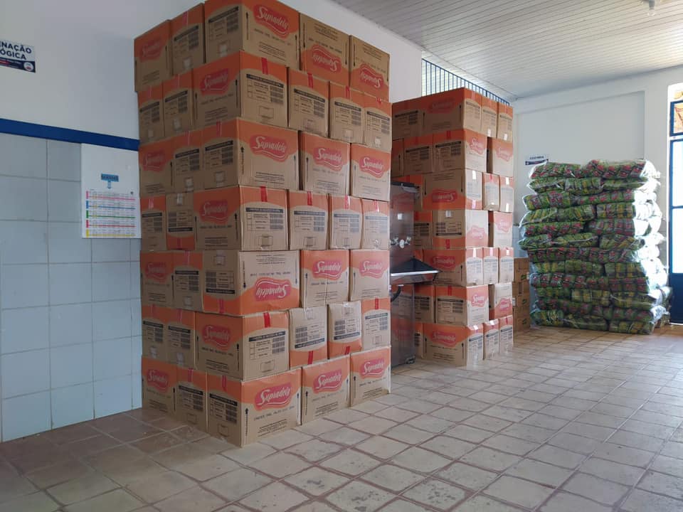 Prefeitura de Pedrão irá distribuir cerca de 1.200 kits da Merenda escolar para alunos da rede pública