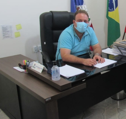 Prefeito de Pedrão reajusta para 33,24% o salários do professores da rede pública