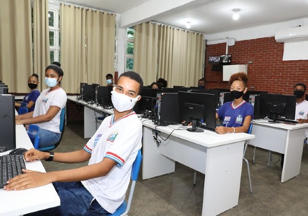 Edital abre 110 mil vagas no Educar para Trabalhar