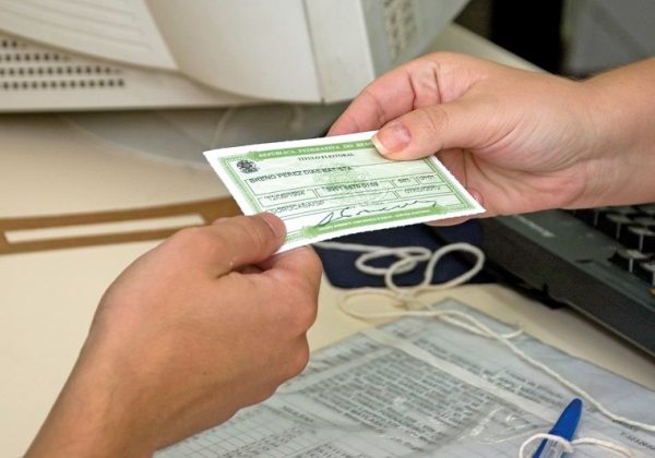 TSE registra, em março, aumento de 26% no número de eleitores de 16 e 17 anos