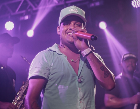 Thiago Aquino, Peruanno, Seu Maxixe e bandas locais são confirmadas no sábado de Aleluia em Cardeal da Silva