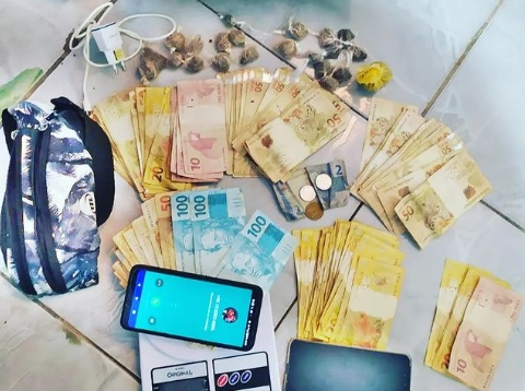 Três homens são presos por tráfico de drogas em Porto de Sauípe