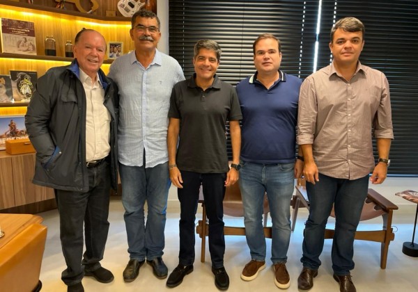 Prefeitos do PP declaram apoio à pré-candidatura de ACM Neto