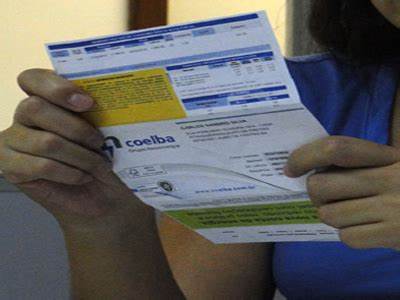 Mais de 85 mil baianos podem perder benefício de Tarifa Social de Energia, aponta Coelba; saiba como regularizar situação