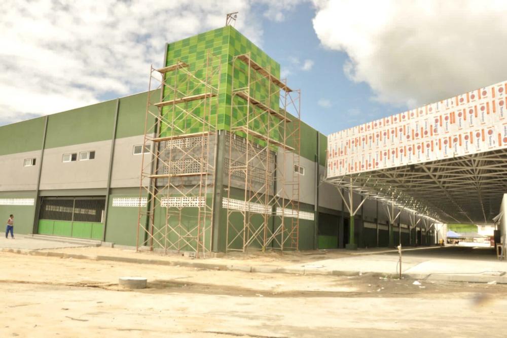 Prefeitura segue com obras de construção do novo Mercado Municipal em Simões Filho