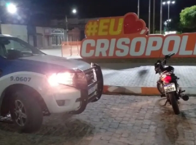 PM apreende mais uma moto no centro de Crisópolis