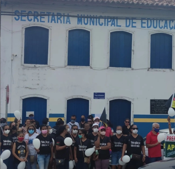 Greve dos professores ultrapassa 60 dias em Rio Real; Prefeito entrou na justiça contra educadores e perdeu